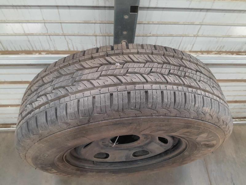 2011 Ford F-250 Super Duty Wheel