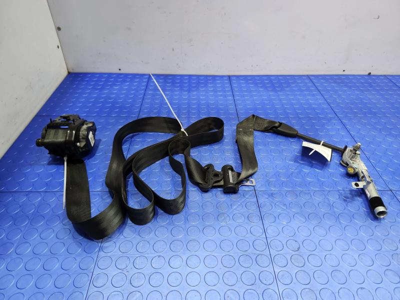 2020 Ford Mustang Front Seat Belt