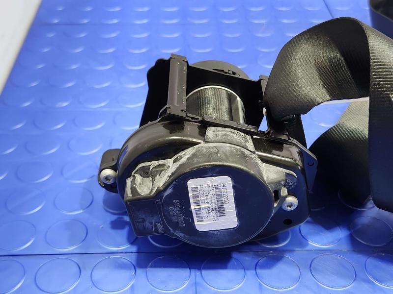 2020 Ford Mustang Front Seat Belt