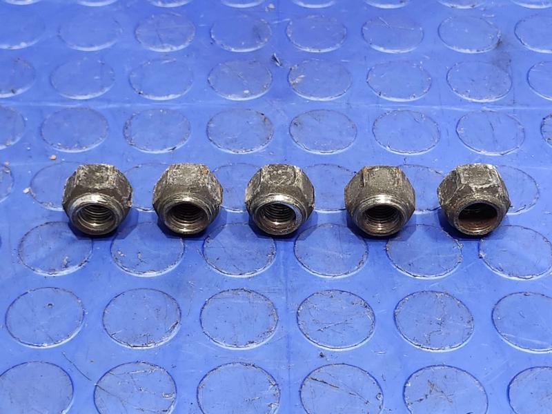 2016 Nissan Rogue Lug Nuts