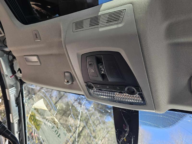 2016 BMW 528I Front Console