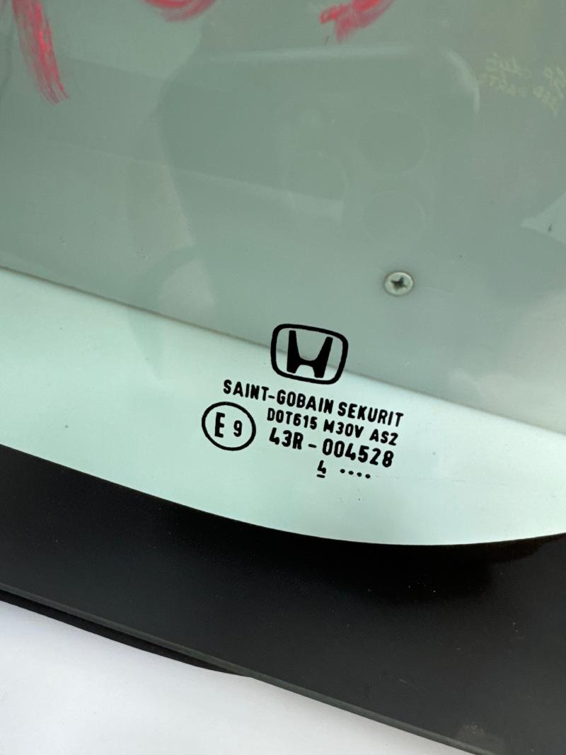 2015 Honda Fit Windshield Glass