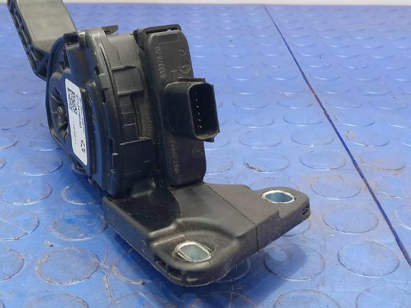 2012 Jeep Grand Cherokee Pedal Assembly