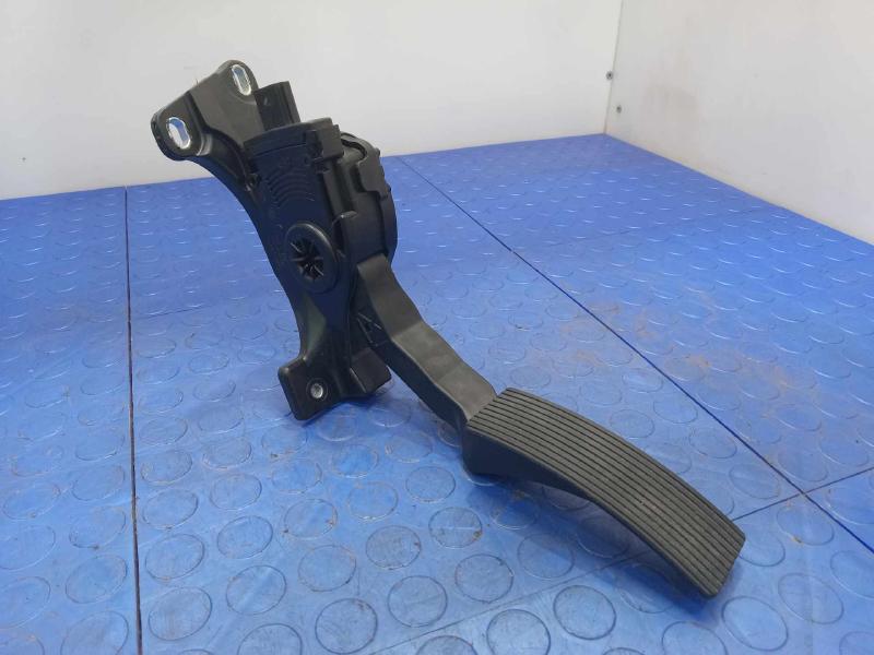 2012 Jeep Grand Cherokee Pedal Assembly