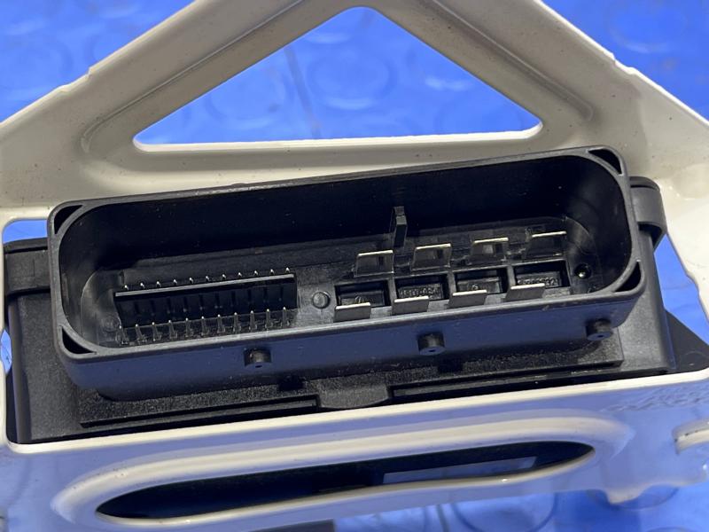 2011-2016 Volvo S60 Electric Parking Brake Control Module OEM 6G912598CE