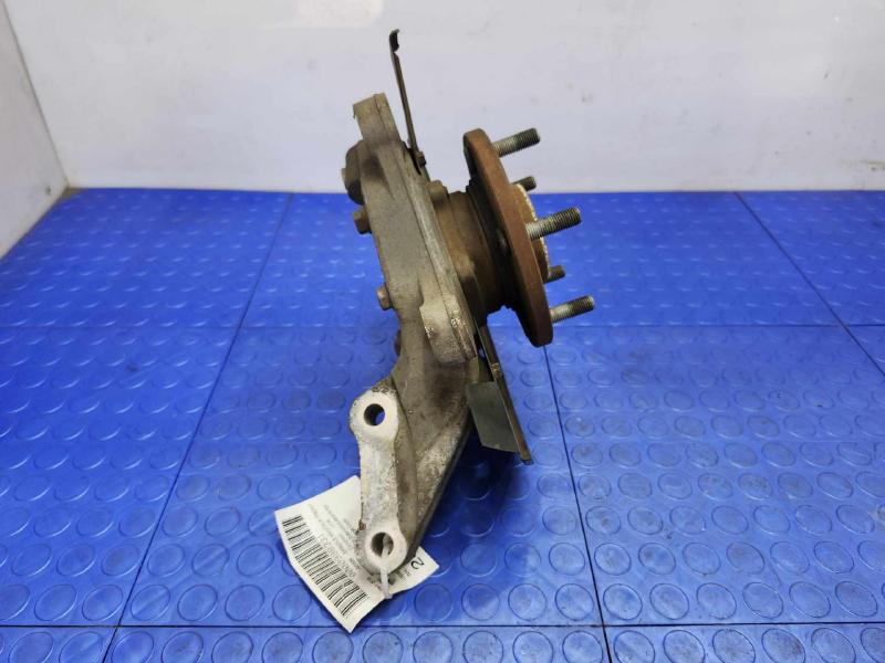 2009 Volkswagen Routan Spindle Knuckle Front