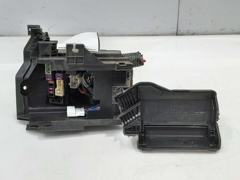 2015 Nissan Versa Engine Fuse Box