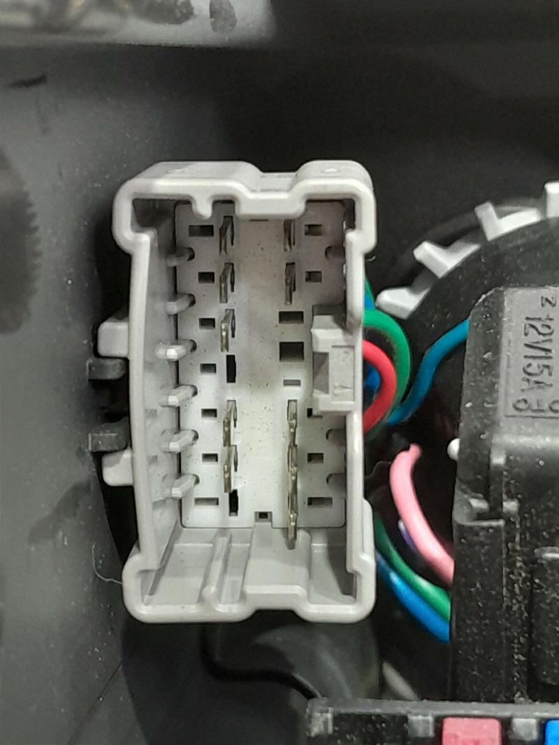 2015 Nissan Versa Engine Fuse Box