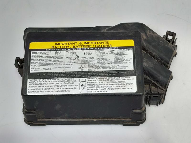 2015 Nissan Versa Engine Fuse Box