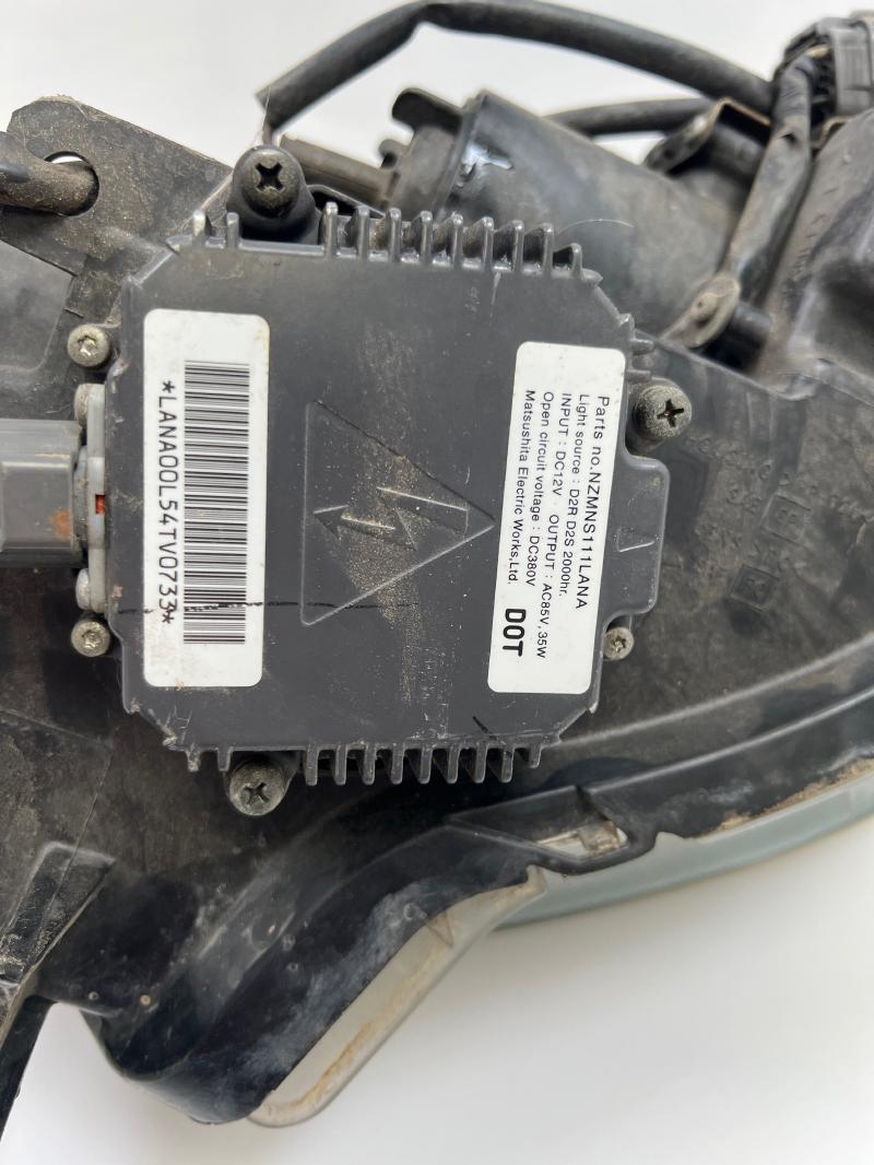 2005 Nissan Maxima Headlamp Assembly