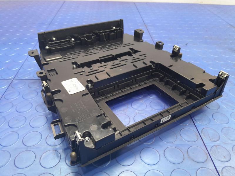 2015 Ford Fusion Radio / Temperature Control Panel Genuine OEM FS7T18E243DD