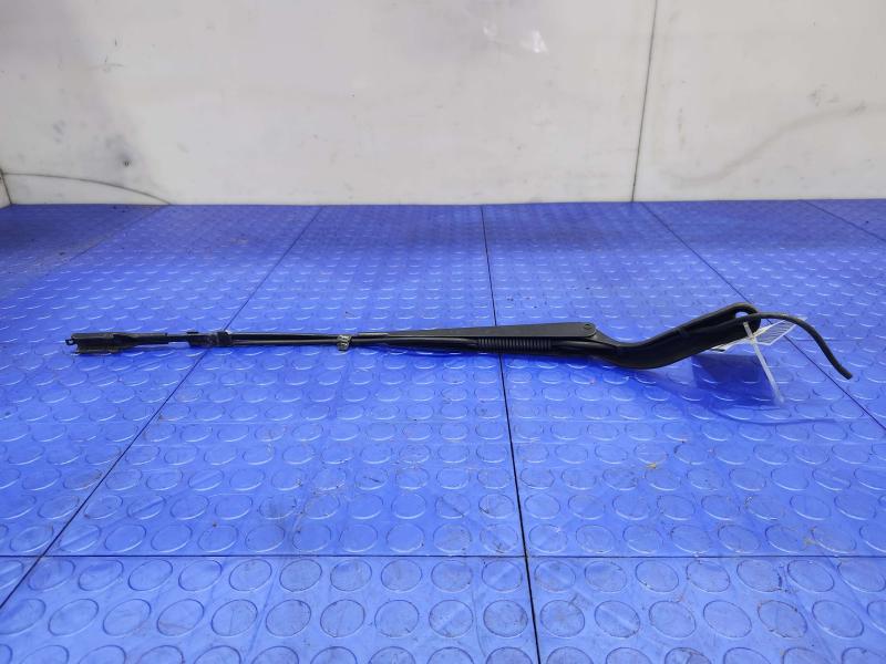 2012 Mercedes Sprinter Wiper Arm