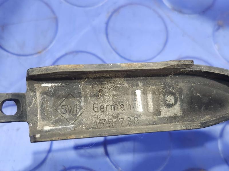 2012 Mercedes Sprinter Wiper Arm