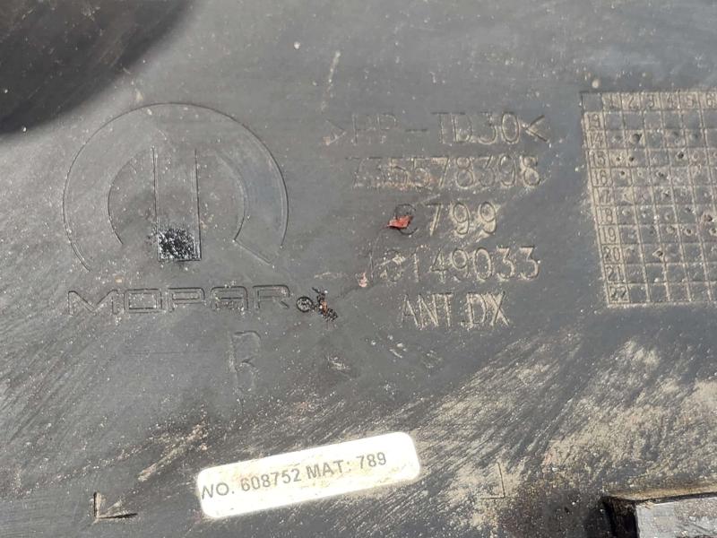 2020 Jeep Renegade Front Door Moulding