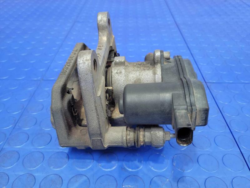 2014 Jeep Cherokee Caliper
