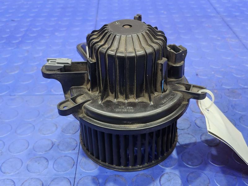 2010 Chevrolet Tahoe Blower Motor
