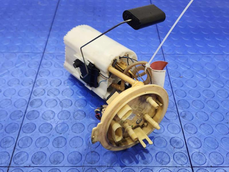2015-2016 Volkswagen Golf 2.0L TDI Fuel Pump Assembly OEM 5Q0919050P