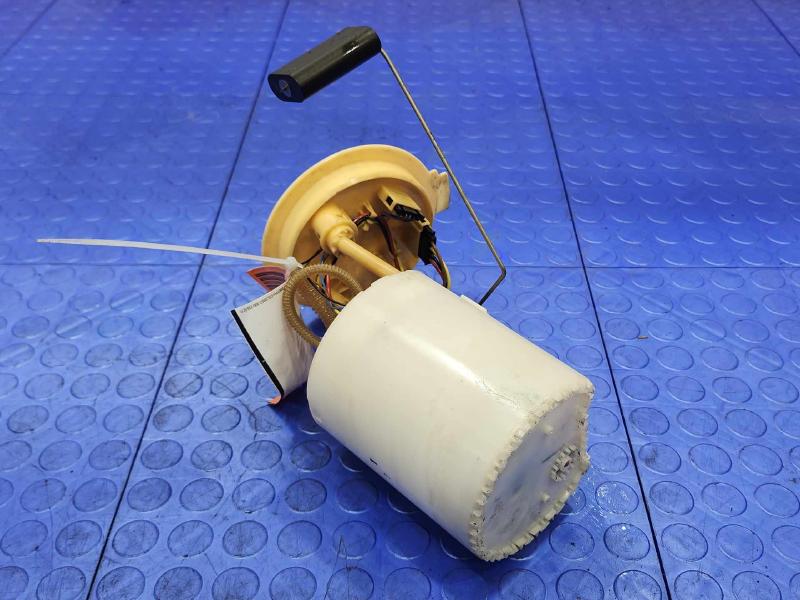 2015-2016 Volkswagen Golf 2.0L TDI Fuel Pump Assembly OEM 5Q0919050P