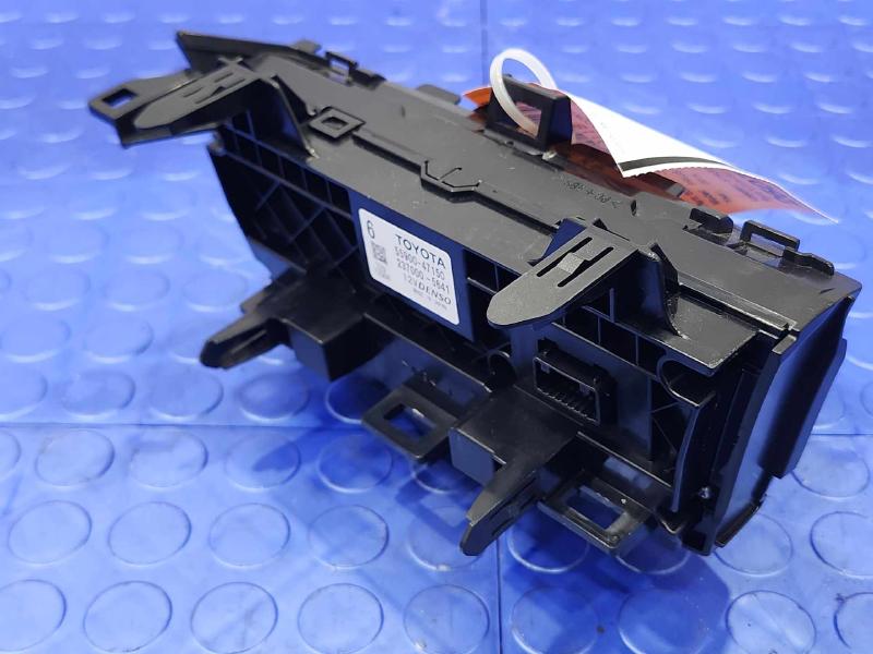 2014 Toyota Prius V Automatic Temperature Climate Control Panel OEM 5590047150
