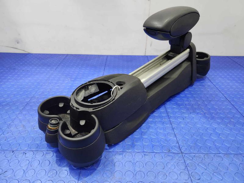 2014 MINI Cooper Countryman Front Console