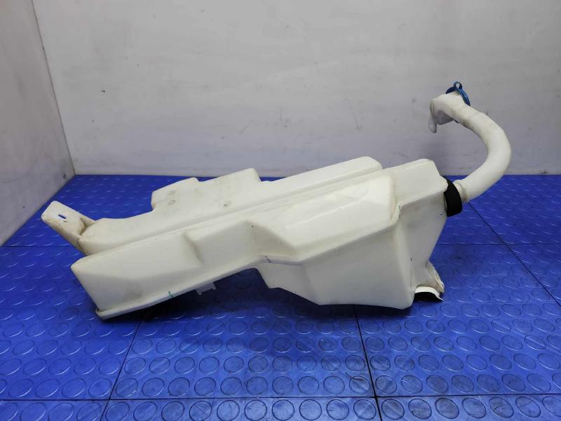 2018 Volvo S90 Washer Bottle