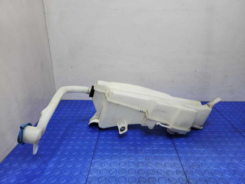 2018 Volvo S90 Washer Bottle