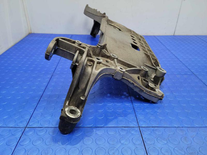 2009 Volkswagen Tiguan Crossmember/Cradle/Undercarria