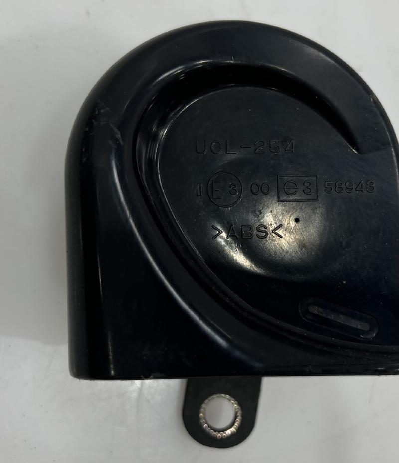 2006 - 2014 Honda Ridgeline Low Note Horn Assembly OEM 38100S9VA12