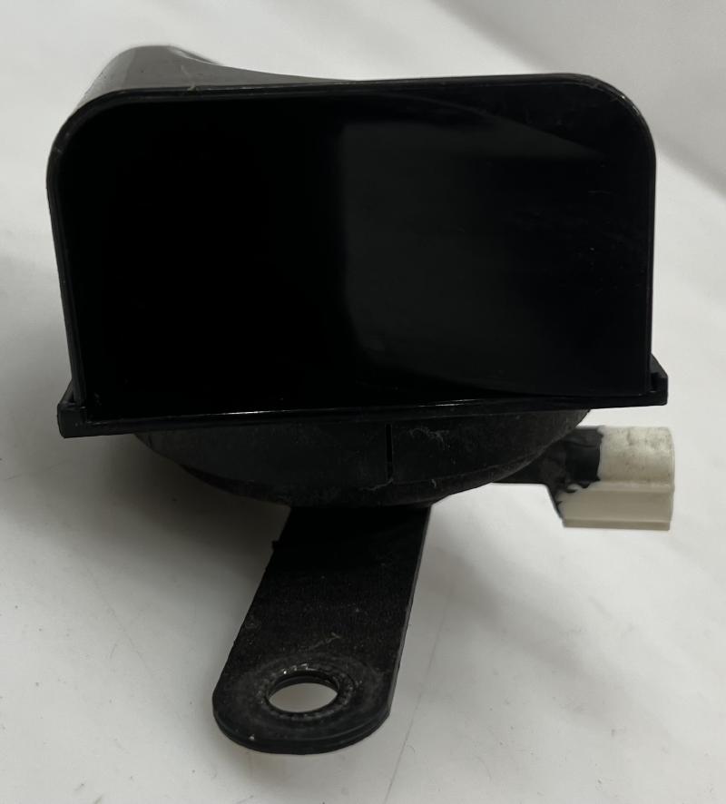 2006 - 2014 Honda Ridgeline Low Note Horn Assembly OEM 38100S9VA12