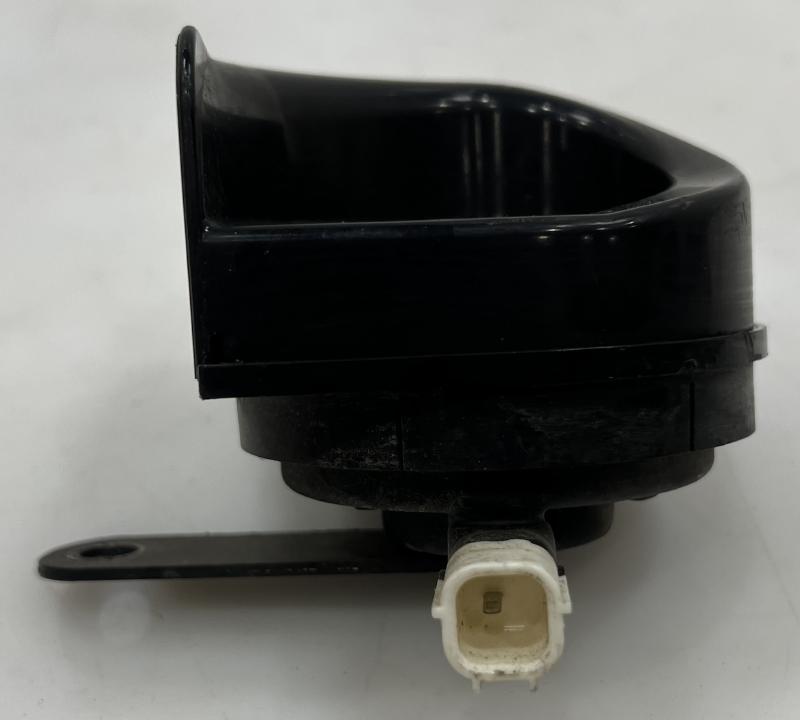 2006 - 2014 Honda Ridgeline Low Note Horn Assembly OEM 38100S9VA12