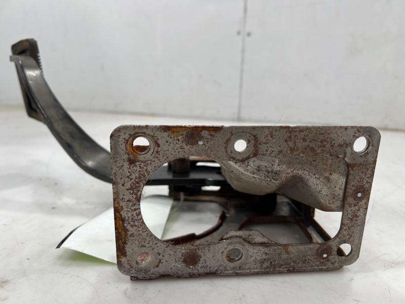 2011 - 2017 Jeep Patriot Brake Pedal Assembly w/ Bracket OEM