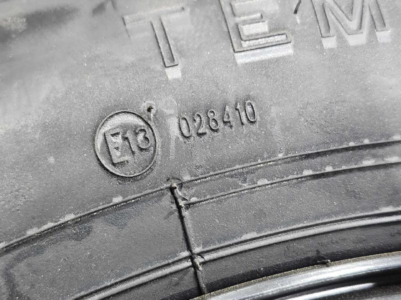 2012 Mercedes ML-Class Wheel