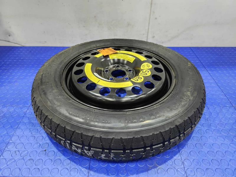 2012 Mercedes ML-Class Wheel