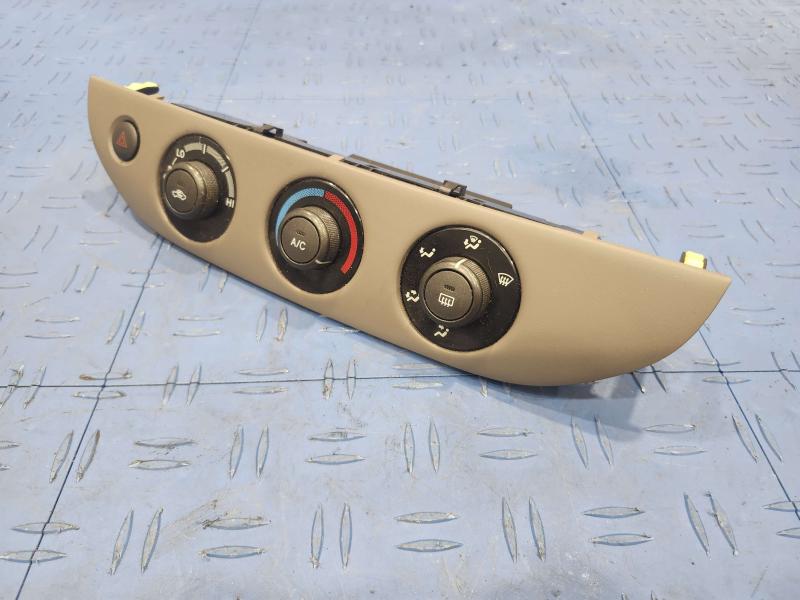 2002 Toyota Camry Heater A/C Control