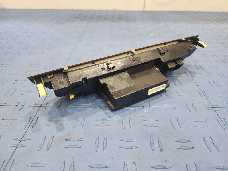 2002 Toyota Camry Heater A/C Control