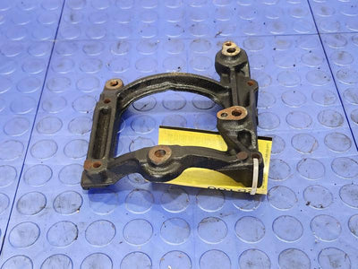2014 Toyota RAV4 A/C Compressor Bracket