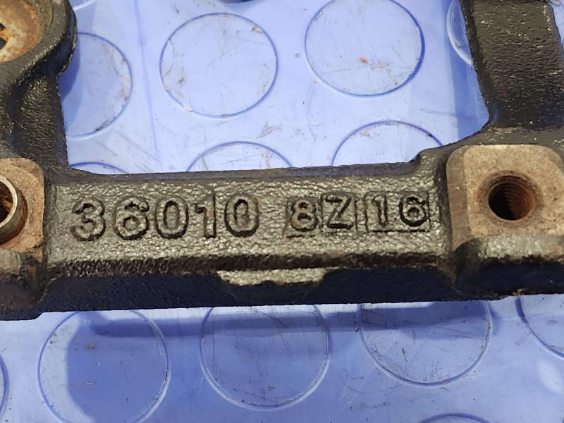 2014 Toyota RAV4 A/C Compressor Bracket
