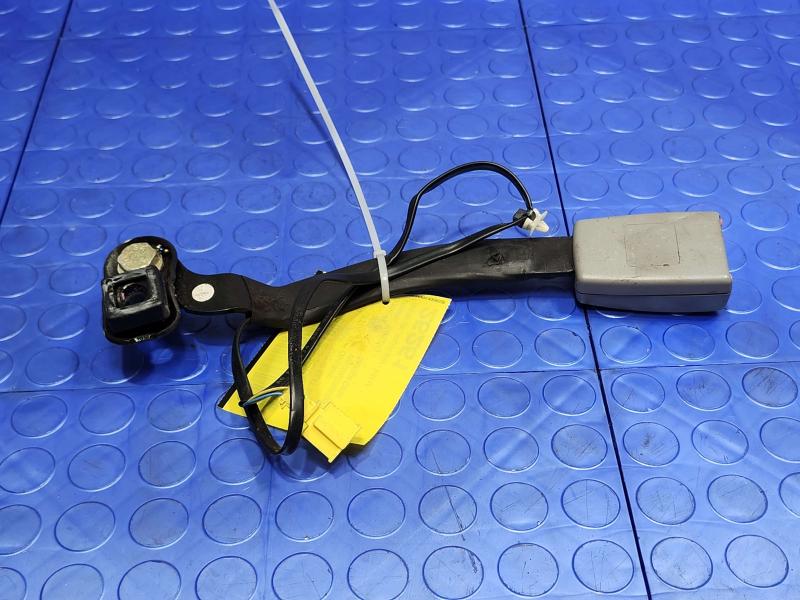 2005 Volkswagen Jetta Front Seat Belt