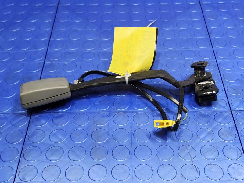 2005 Volkswagen Jetta Front Seat Belt