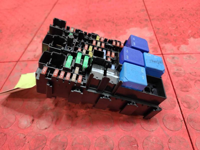2020-2024 Nissan Sentra Engine Fuse Box Junction Block Genuine OEM 243116LA0A