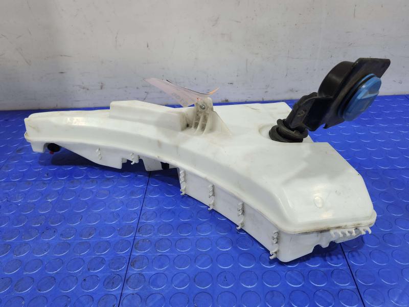 2017-2019 Audi Q7 OEM Windshield Washer Fluid Reservoir Assembly 4M0955453C