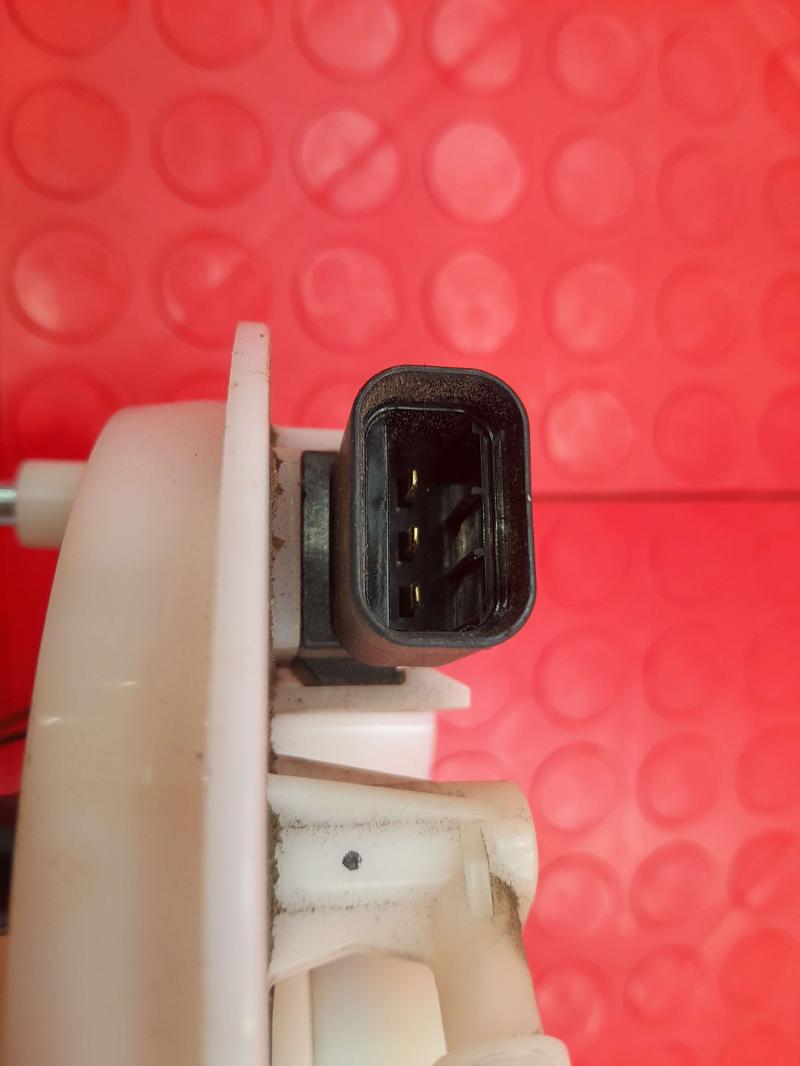 2010-2013 Kia Forte Tank Mounted Fuel Pump Assembly Genuine OEM 311101M500