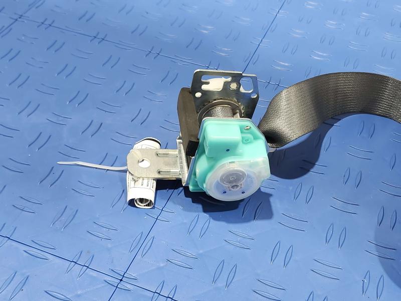 2017 Toyota Corolla Rear Seat Belt