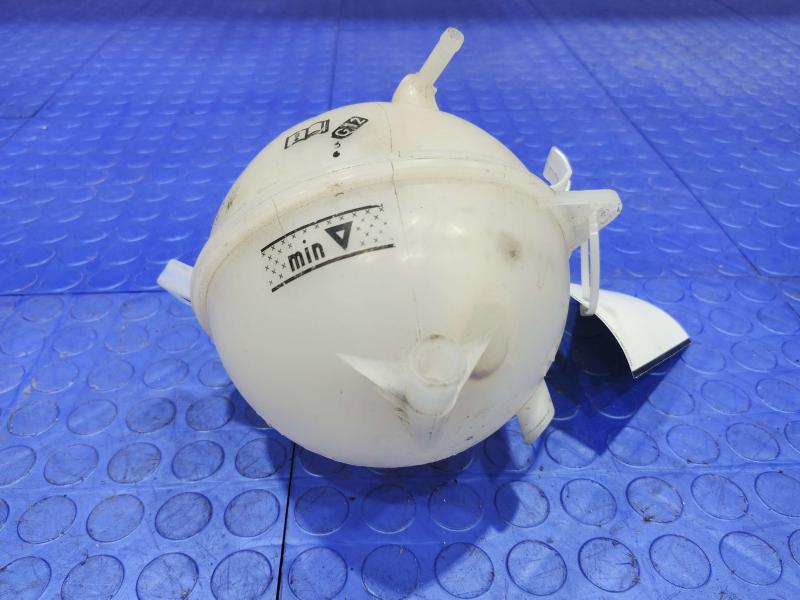 2016 Volkswagen Jetta Coolant Recovery Bottle
