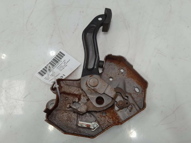 1997 - 2000 Buick Park Avenue Parking Brake Pedal Lever Assembly OEM 25658072