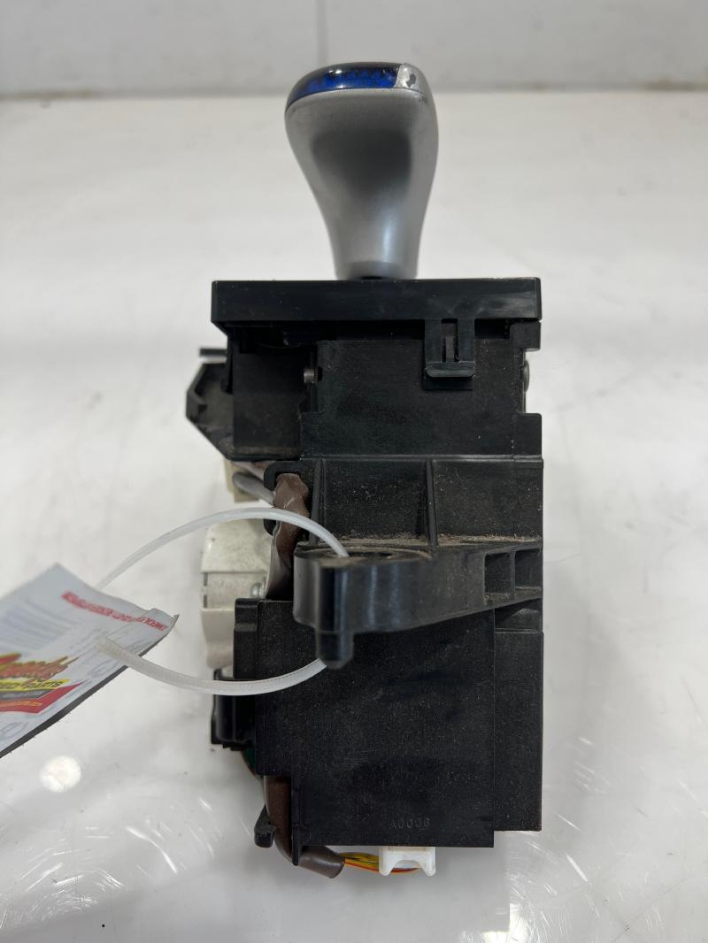 2010 - 2015 Toyota Prius Automatic Gear Shifter Assembly OEM 33550-47053