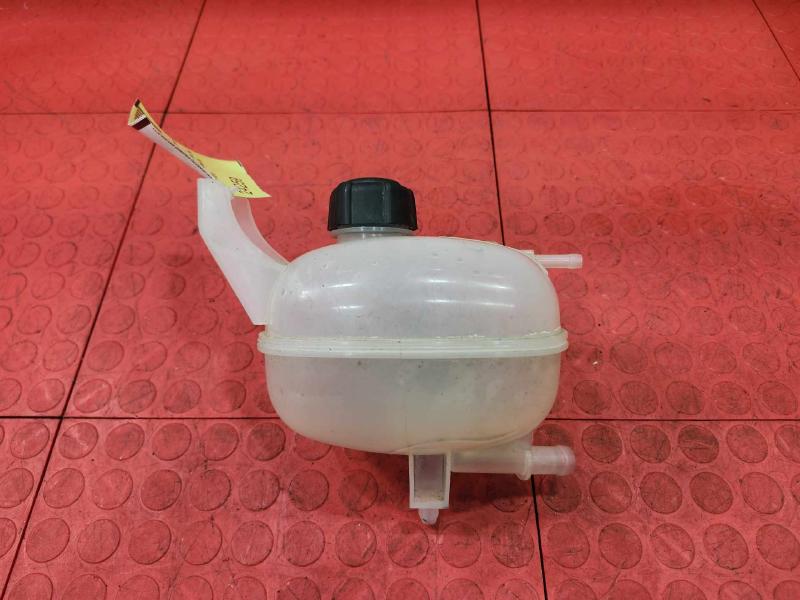 2020 Nissan Kicks Coolant Recovery Bottle