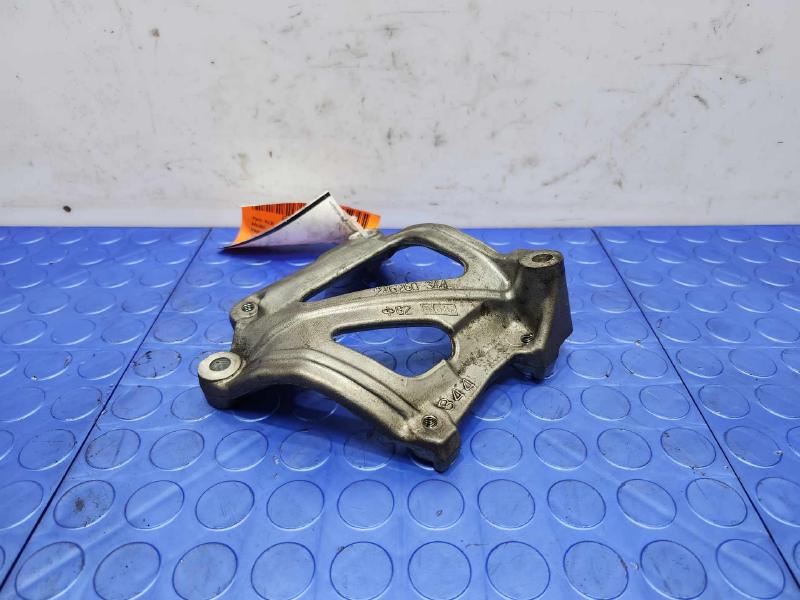 2004 Toyota Tundra Alternator Bracket