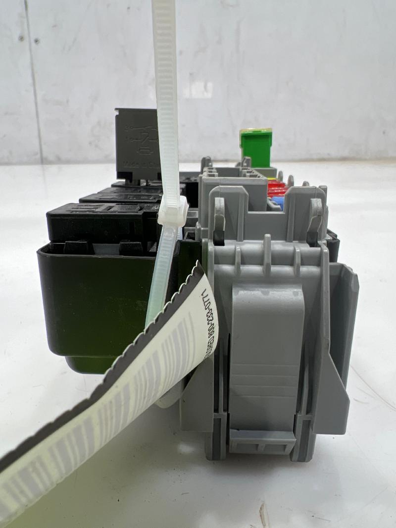 2018 Chevrolet Equinox Cabin Fuse Box