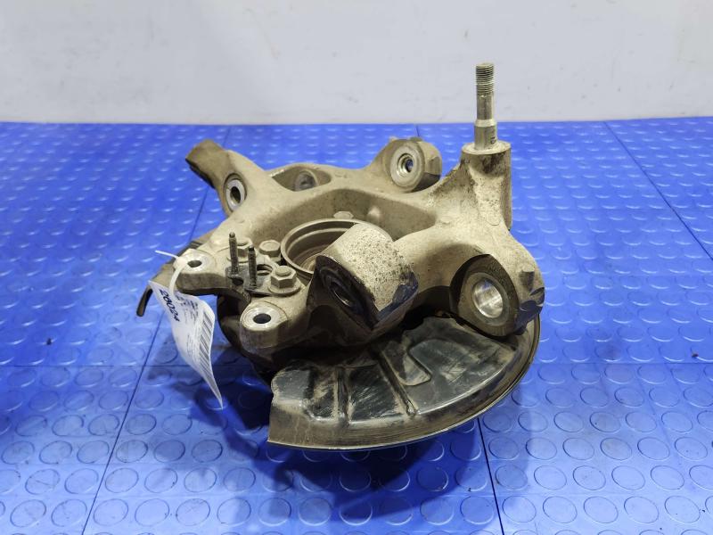 2008 Lexus LS 460 Rear Knuckle/Stub Axle
